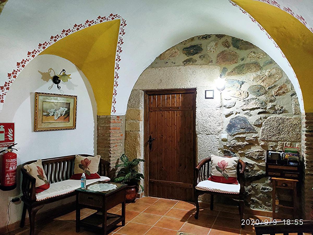 Gasthaus La Casa Del Marques Logrosán Exterior foto